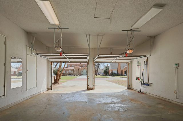 2202 16th Street, Lubbock, TX 79401