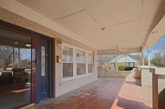2202 16th Street, Lubbock, TX 79401