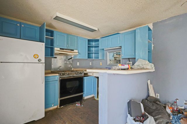 2202 16th Street, Lubbock, TX 79401
