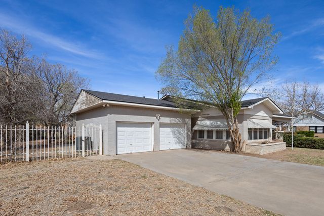 2202 16th Street, Lubbock, TX 79401