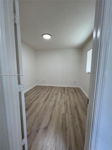3700 N 56th Ave 1012, Hollywood, FL 33021