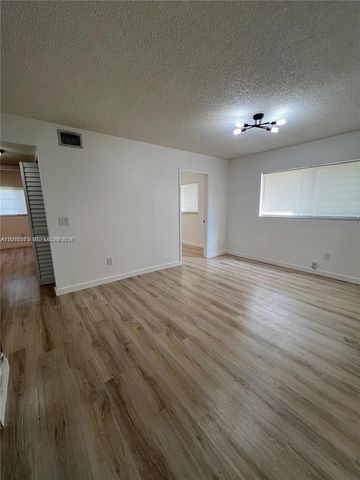 3700 N 56th Ave 1012, Hollywood, FL 33021