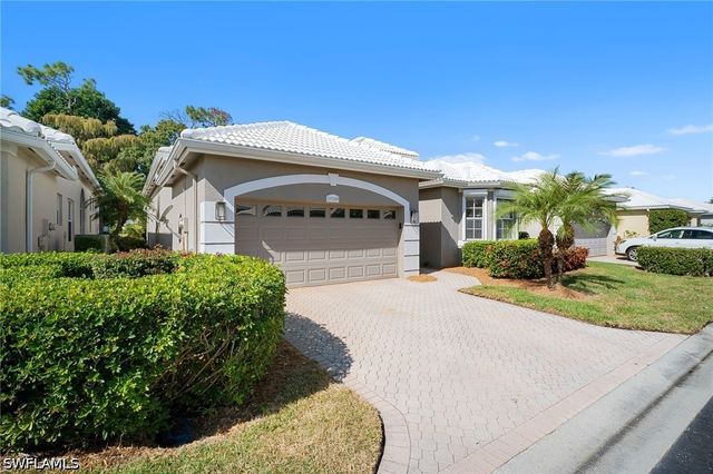 19349 Silver Oak DR, Estero, FL 33967