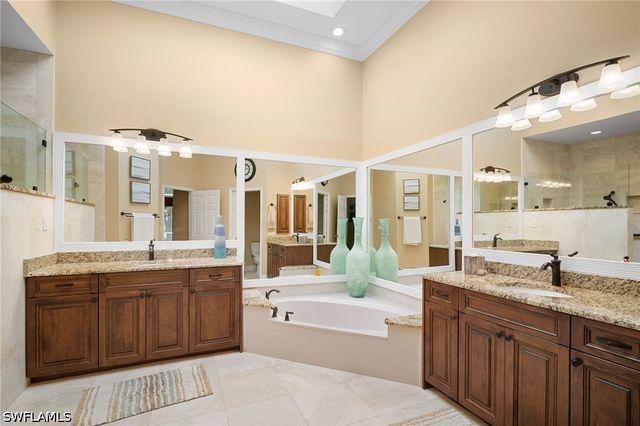 19349 Silver Oak DR, Estero, FL 33967