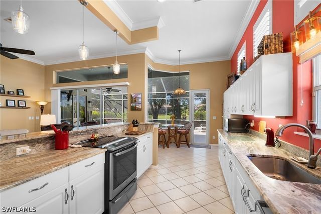19349 Silver Oak DR, Estero, FL 33967