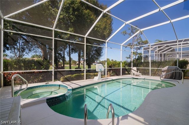 19349 Silver Oak DR, Estero, FL 33967