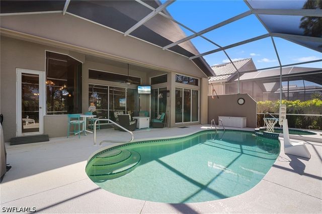 19349 Silver Oak DR, Estero, FL 33967