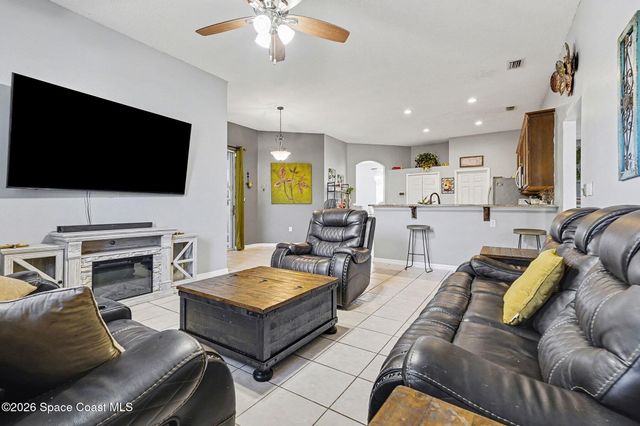 755 Raleigh Road SE, Palm Bay, FL 32909