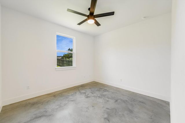 10201 Thomas LN, Dripping Springs, TX 78620
