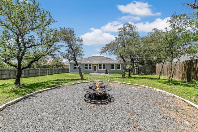 10201 Thomas LN, Dripping Springs, TX 78620