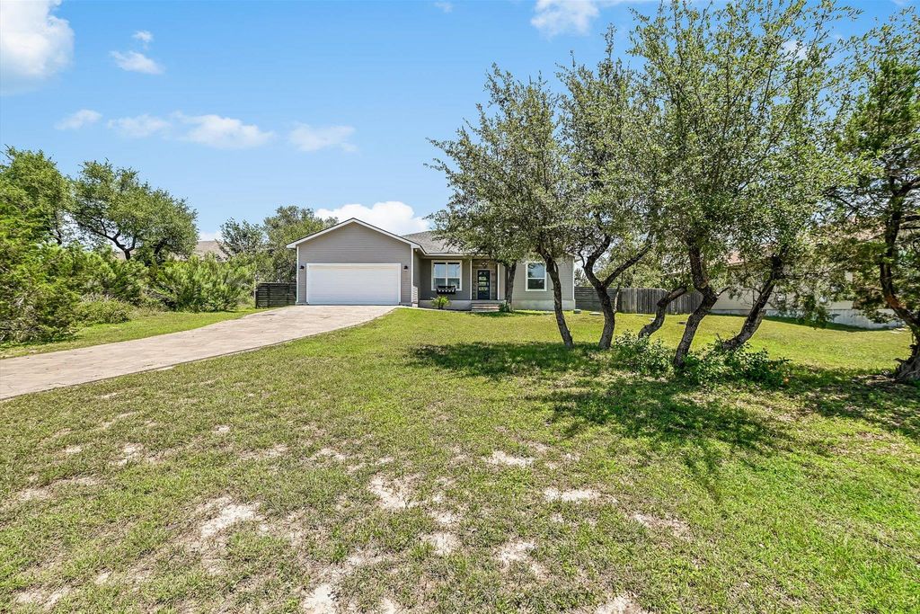 10201 Thomas LN, Dripping Springs, TX 78620