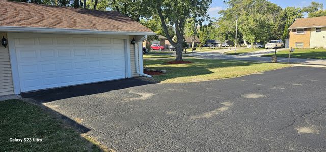 157 VERNON Drive, Bolingbrook, IL 60440