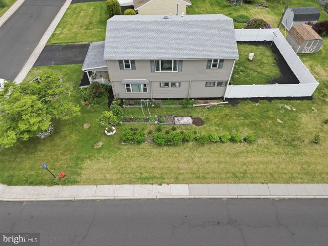 342 CHELSEA RD, Fairless Hills, PA 19030