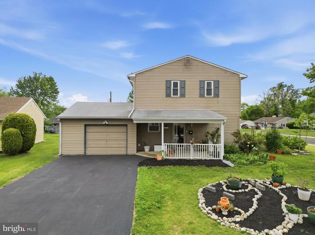 342 CHELSEA RD, Fairless Hills, PA 19030