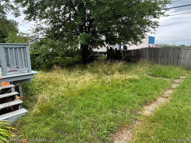 11376 Rivard Avenue, Warren, MI 48089