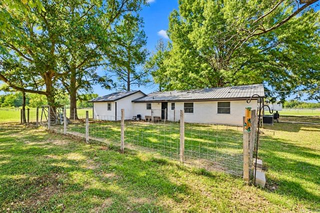 110 bradford Lane, Mcrae, AR 72102