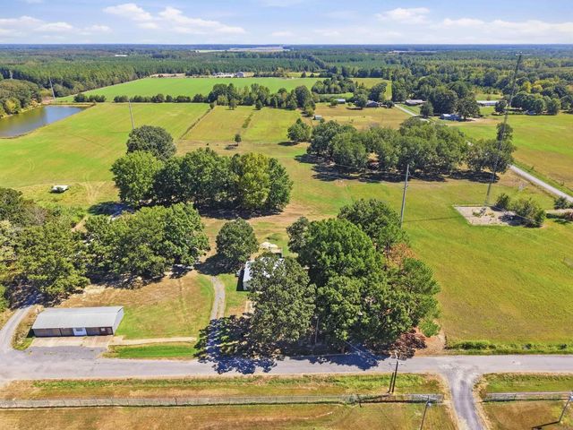 110 bradford Lane, Mcrae, AR 72102