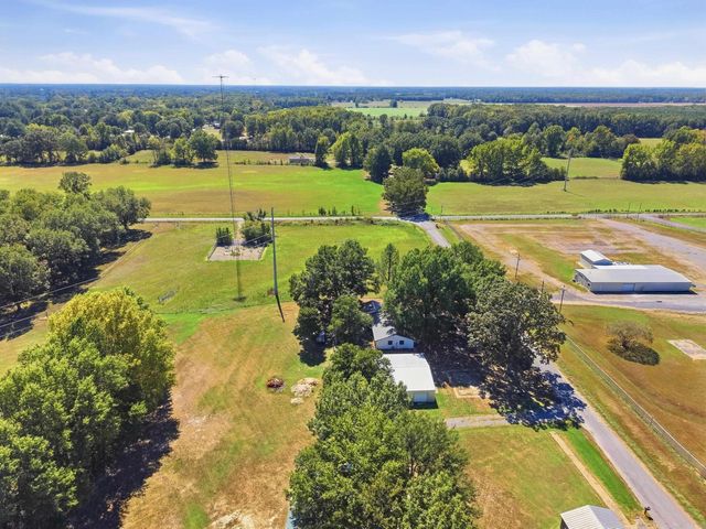 110 bradford Lane, Mcrae, AR 72102