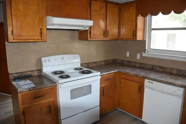 326 Dixie Street, Crestview, FL 32536