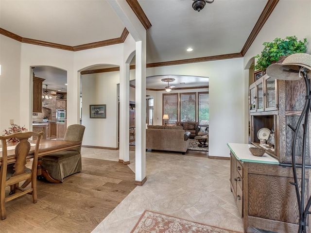 905 Stone Creek Boulevard, Yukon, OK 73099