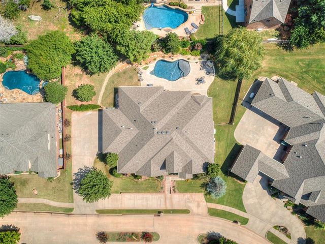 905 Stone Creek Boulevard, Yukon, OK 73099