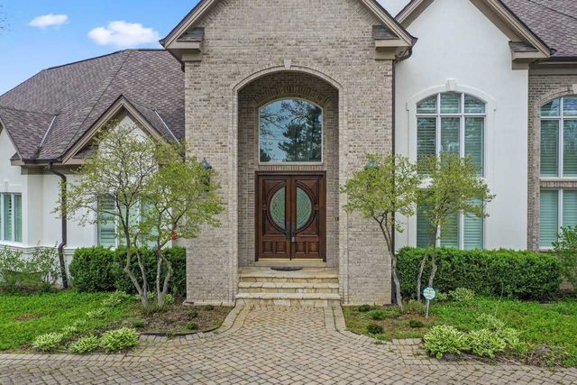 10 Old Hart Road, Barrington Hills, IL 60010
