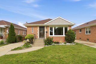 4620 N Ozanam Avenue, Norridge, IL 60706