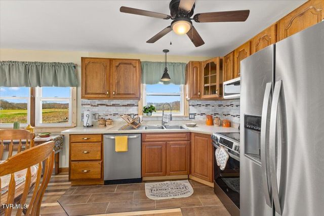 1122 Highway 107, Jonesborough, TN 37659