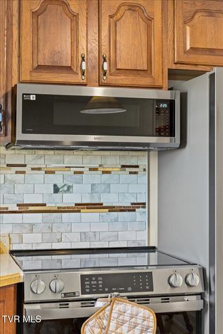 1122 Highway 107, Jonesborough, TN 37659