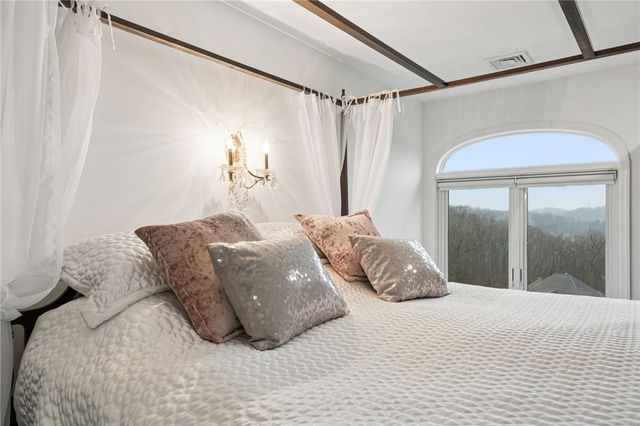 4306 Michel Court, Murrysville, PA 15668