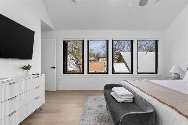 108 Comal ST, Austin, TX 78702