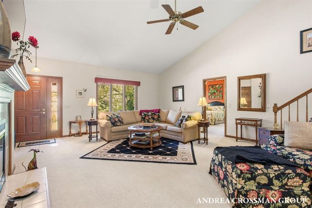 17239 Quail Creek Drive, Spring Lake, MI 49456