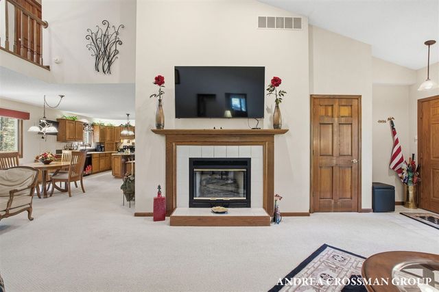 17239 Quail Creek Drive, Spring Lake, MI 49456