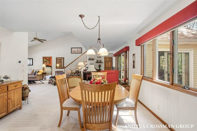 17239 Quail Creek Drive, Spring Lake, MI 49456