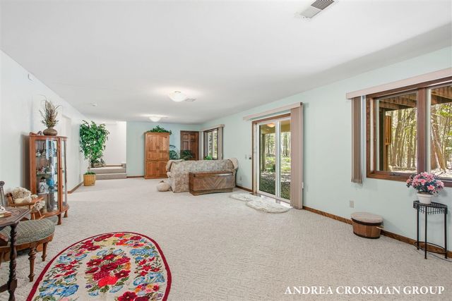 17239 Quail Creek Drive, Spring Lake, MI 49456