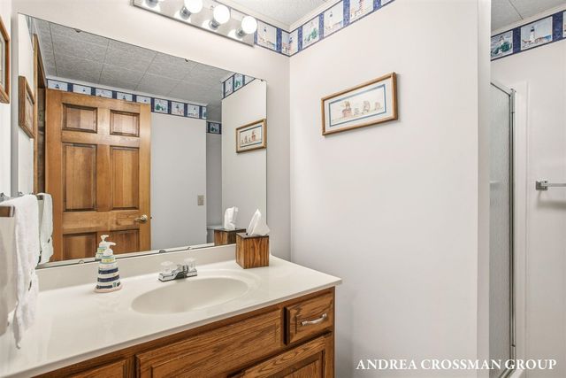 17239 Quail Creek Drive, Spring Lake, MI 49456
