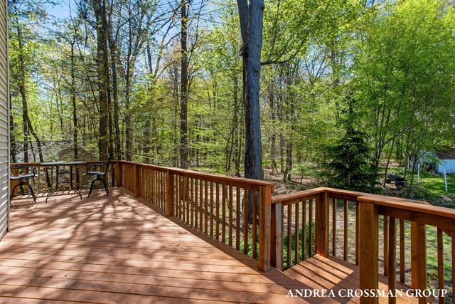17239 Quail Creek Drive, Spring Lake, MI 49456