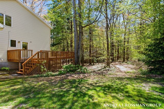 17239 Quail Creek Drive, Spring Lake, MI 49456
