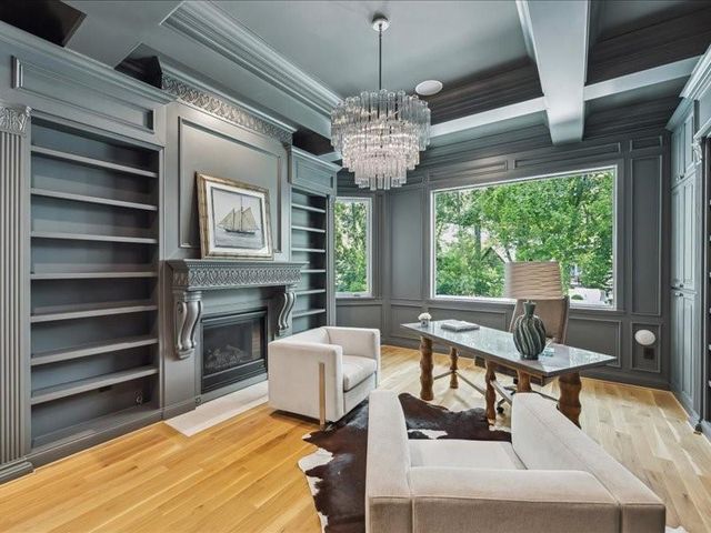 440 Hollow Drive, Houston, TX 77024