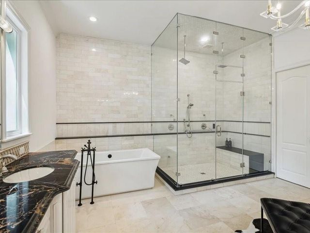 440 Hollow Drive, Houston, TX 77024