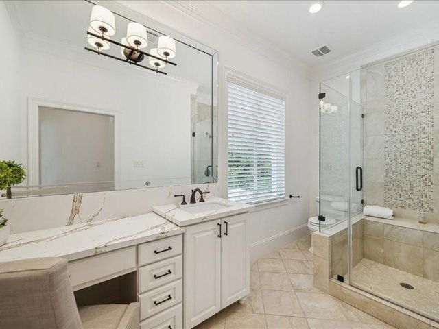 440 Hollow Drive, Houston, TX 77024