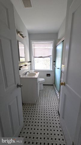 1239 WALTERS AVE, Baltimore, MD 21239