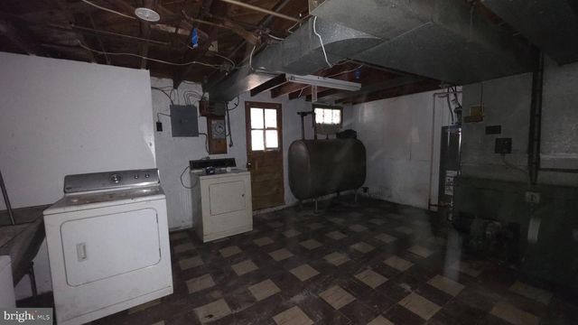 1239 WALTERS AVE, Baltimore, MD 21239