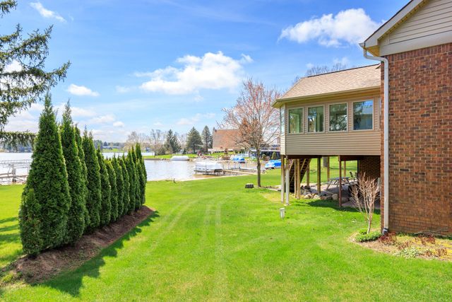 3757 Lake Lapeer Drive, Metamora, MI 48455