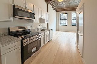 105 Paige St 216, Lowell, MA 01852