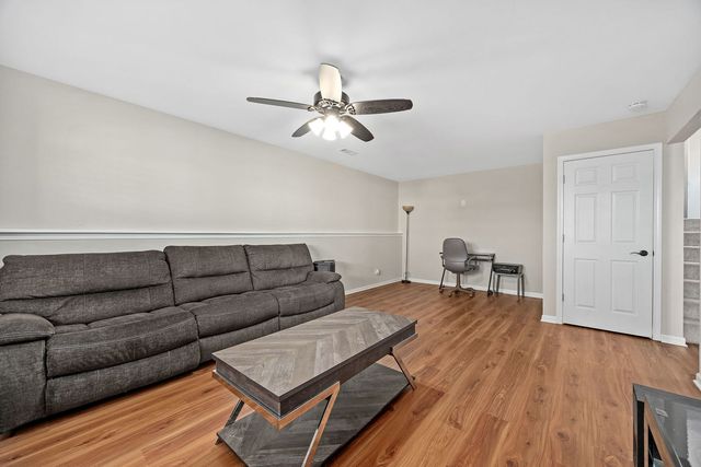 25727 S Mccorkle Avenue, Monee, IL 60449