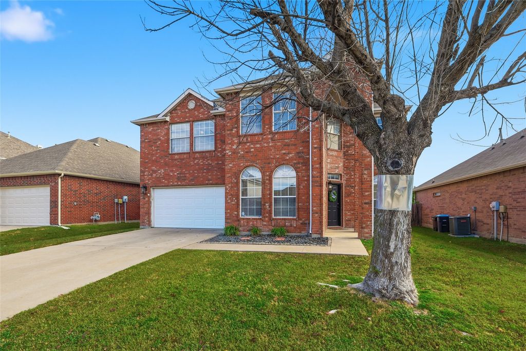 9100 Belvedere Drive, Fort Worth, TX 76244