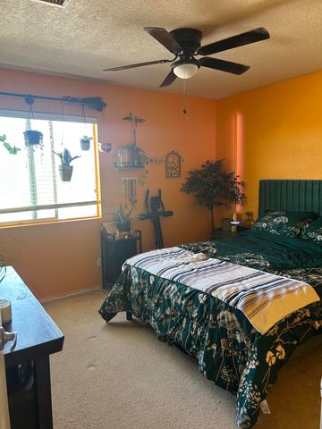 853 Waterfall Drive NE, Rio Rancho, NM 87144