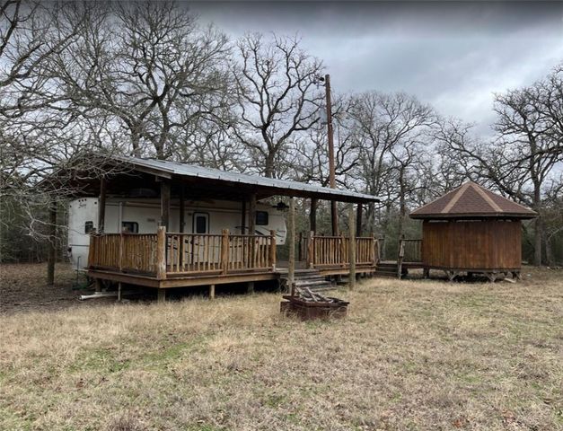 506 Forest Oak Road, Somerville, TX 77879