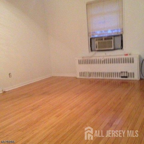 16-A Garfieldpark, Edison, NJ 08837